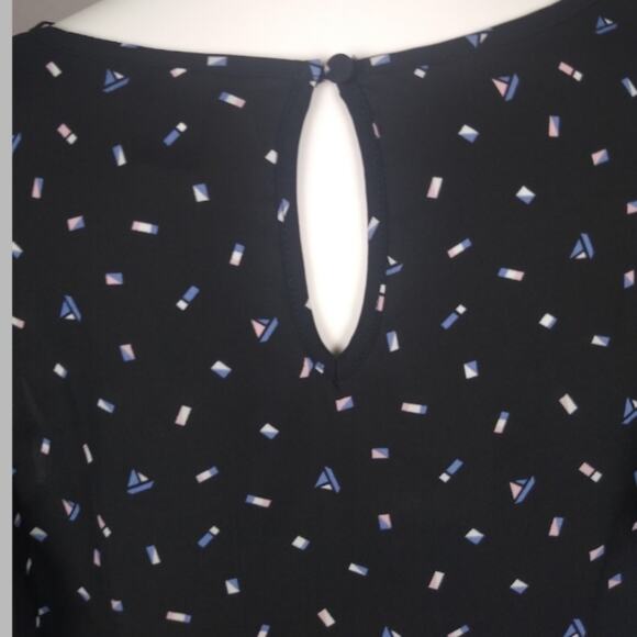 Torrid Black Confetti Crisscross Georgette Blouse Size 1 - Picture 7 of 12